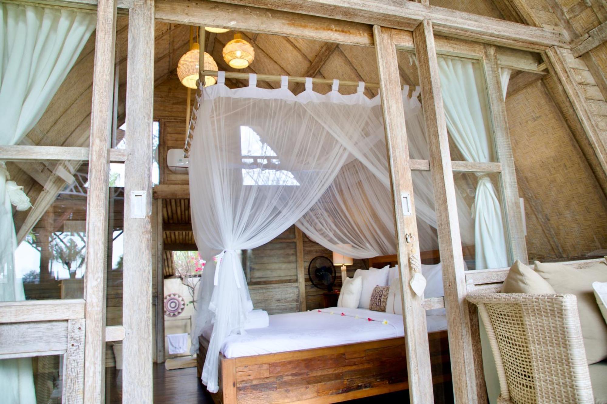 Villa Sunset Beach กีลีตราวางัน ภายนอก รูปภาพ