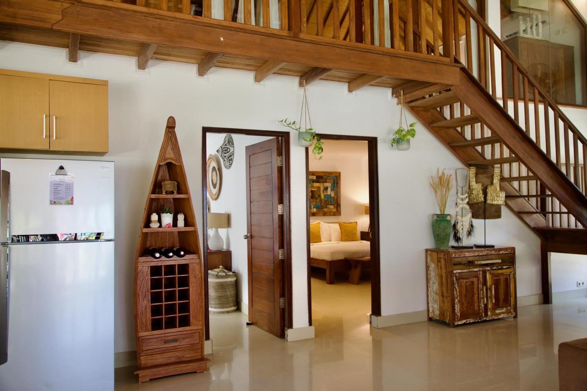 Villa Sunset Beach กีลีตราวางัน ภายนอก รูปภาพ